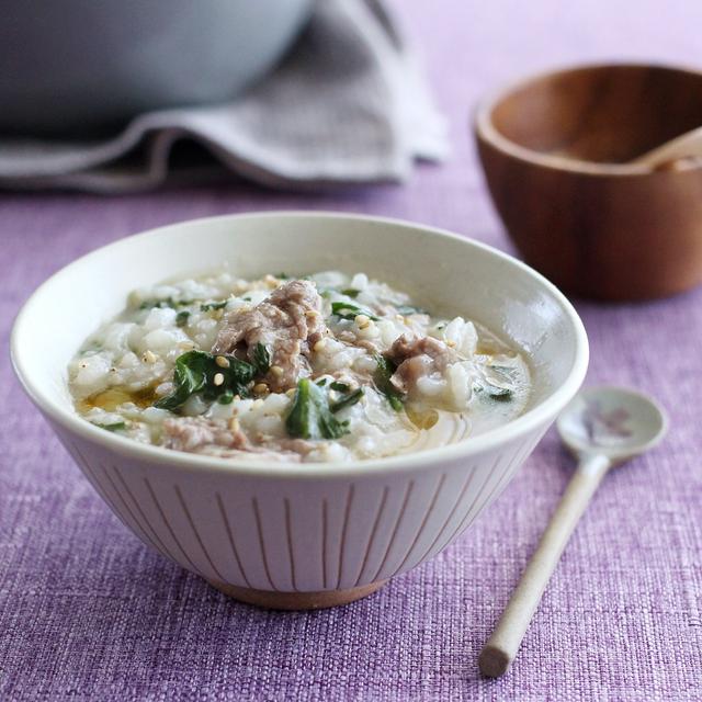 ごま油香る～♪春菊と牛肉のおかゆ