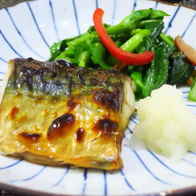 焼き塩サバ　～アスパラ菜炒めを添えて