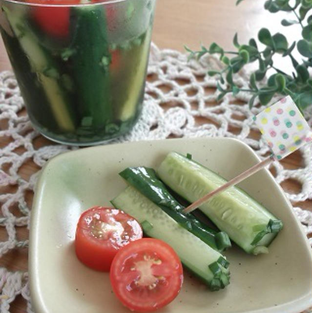 さっぱりヘルシー♪野菜のおつまみ！漬けるだけ～きゅうりとトマトのニラめんつゆ漬け