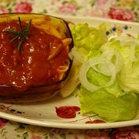 ママーの早ゆでパスタでペンネナポリタンのレタス包み