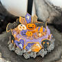 今までで1番良い感じにできたハロウィンケーキ🎃　シフォンケーキしぼんだけど…