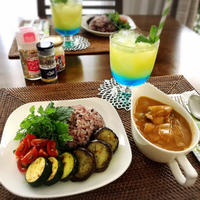 ルウを利用して簡単に作れる本格的なココナッツカレー。