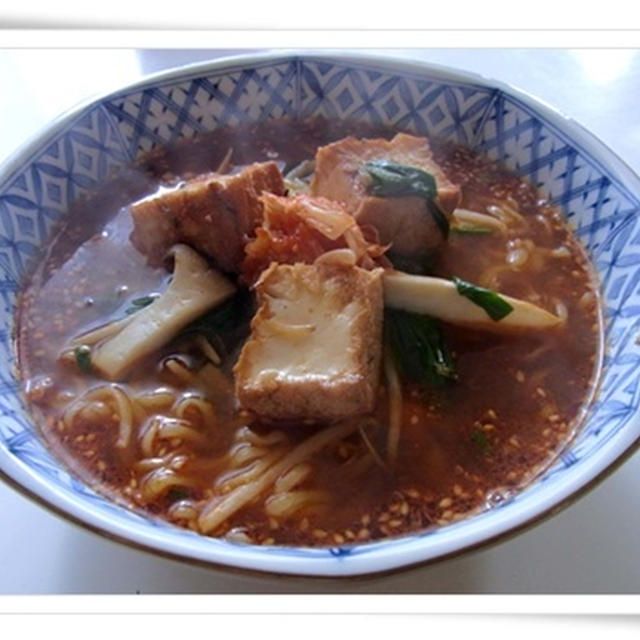 厚揚げとにらもやしのコチュジャン味噌ラーメン