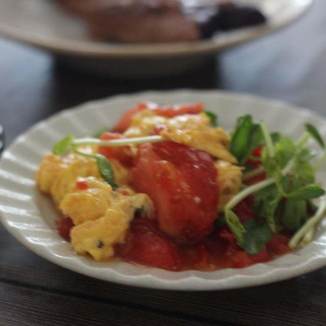 トマトと豆苗の卵炒めとまごわやさしいダイエット献立