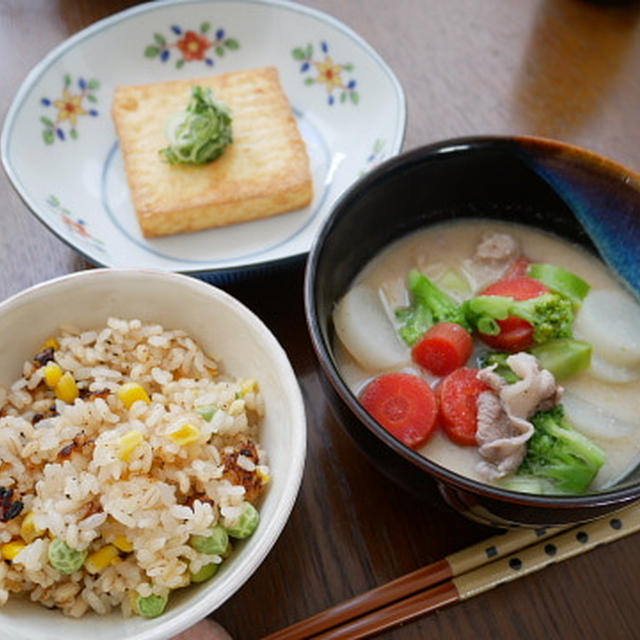 かつおだしの中濃ソースで作るソースご飯