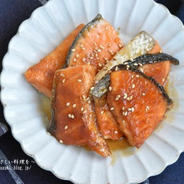ご飯がもりもり進む！香ばしさ最高「鮭のにんにく焼き」5選掲載
