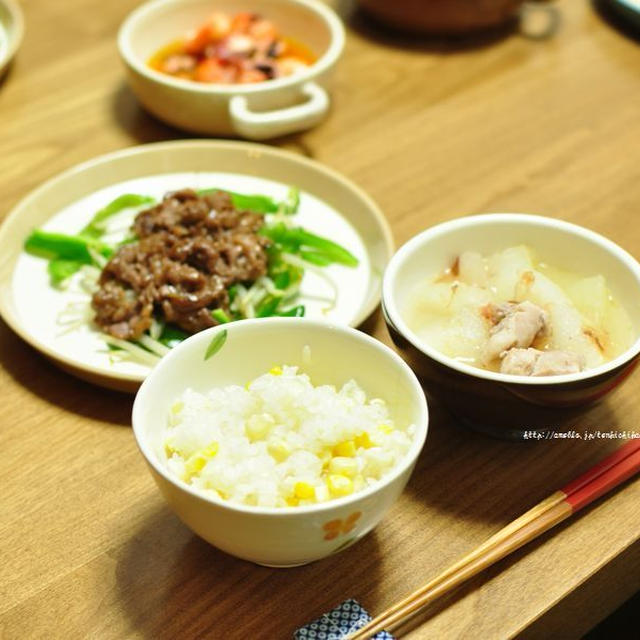 北海道のとうもろこしで炊き込みご飯と冬瓜のおかか塩煮、100億年ぶりにカラオケへ