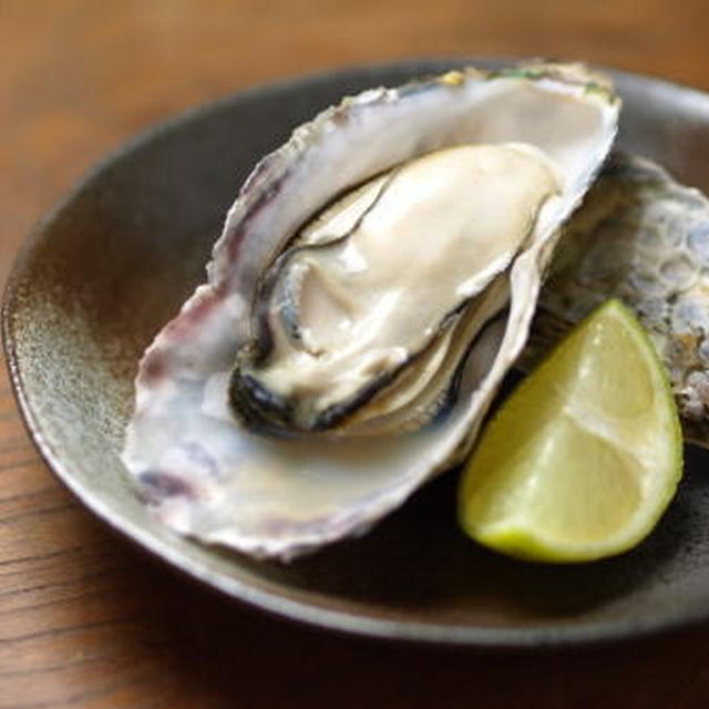 蒸し牡蠣、今日は七草粥の日
