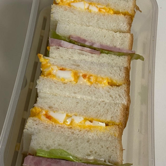 三太郎用はサンドイッチです。