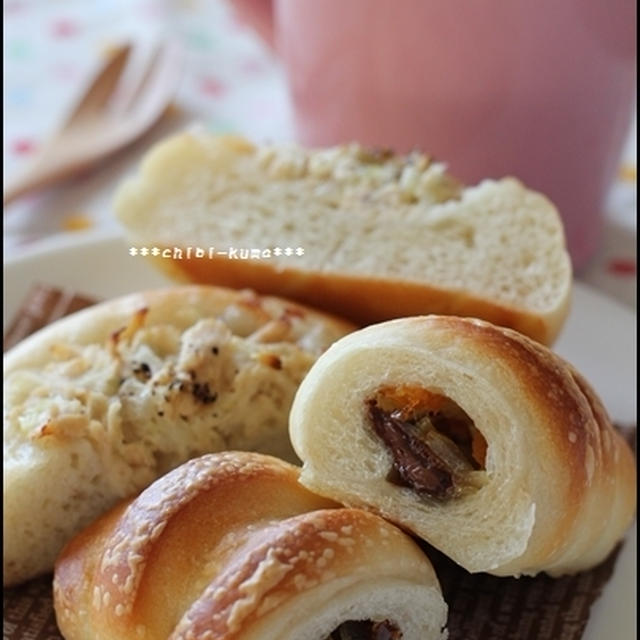 ツナパンとマーチョコパン。