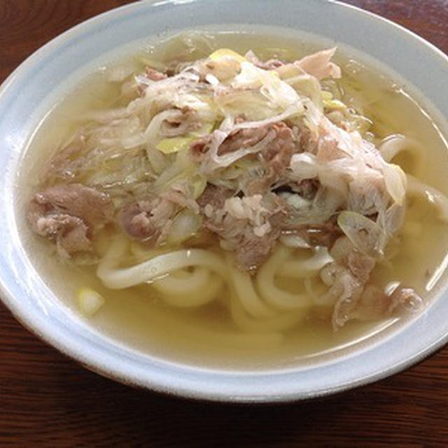 津市の「朝日屋」の松坂牛で「肉うどん」