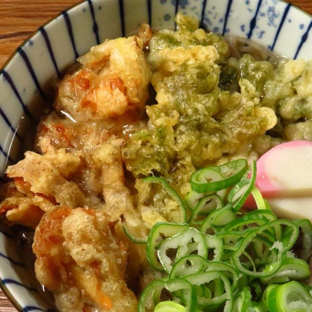 冷麺かそばか、アオキの生冷麺でふきのとうとまいたけの天ぷら冷麺めん温そばを試作してみた^^;。