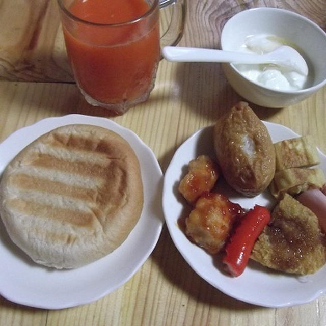 ６月１２日　　ぺしゃんこあんぱんで朝ごはん