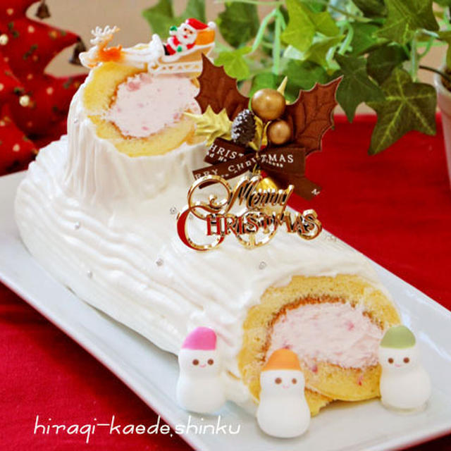 クリスマスケーキ2014＊いちごクリームの白いブッシュドノエル