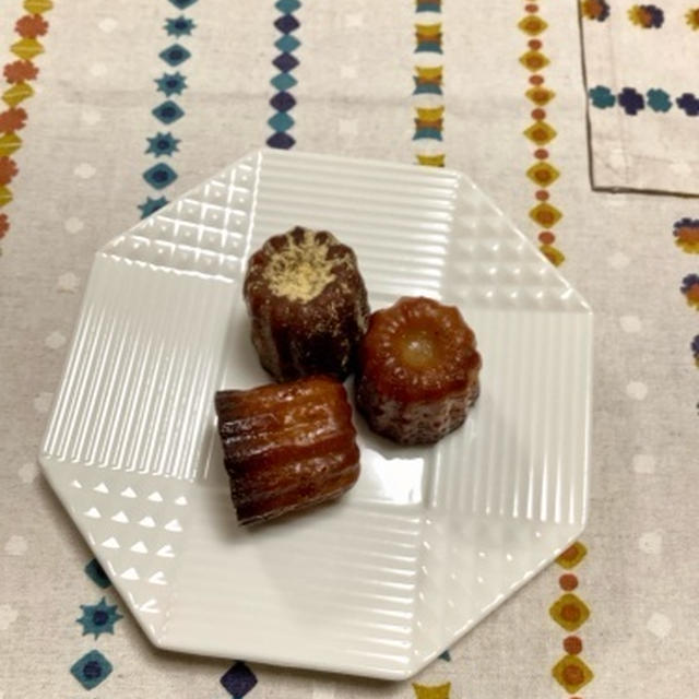 ミニカヌレは一口で食べる？いりなかslow