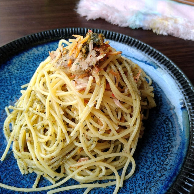 家にあるもので即席ジェノベーゼソース作って☆小エビのジェノベーゼパスタ