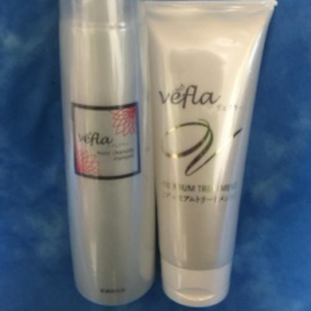 vefla　モイストクレンジングシャンプー＆プレミアムトリートメント　朝の手入れが楽
