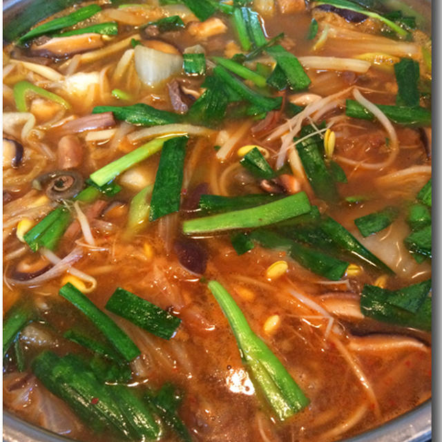 牛赤身肉を使ってユッケジャンスープ ..... 大鍋にいっぱい！ダイエット用♪