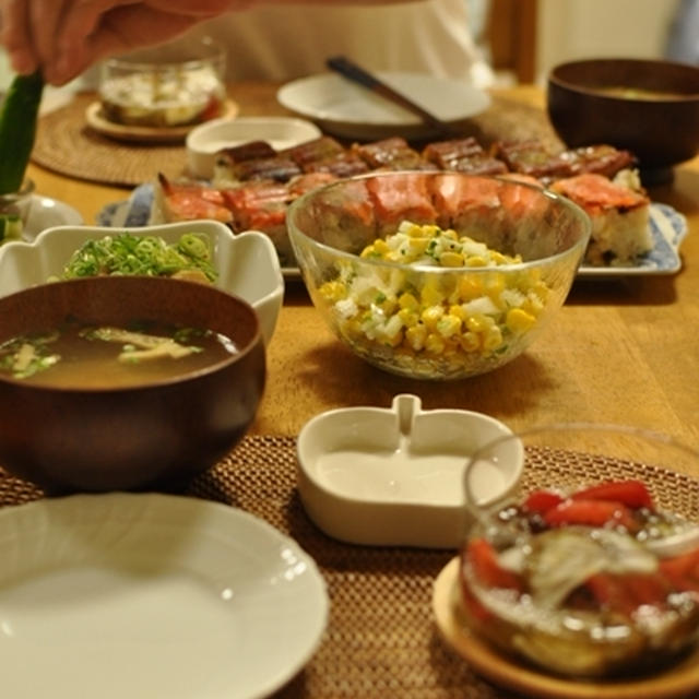 なんちゃって押し寿司の晩ごはんと甘いもの