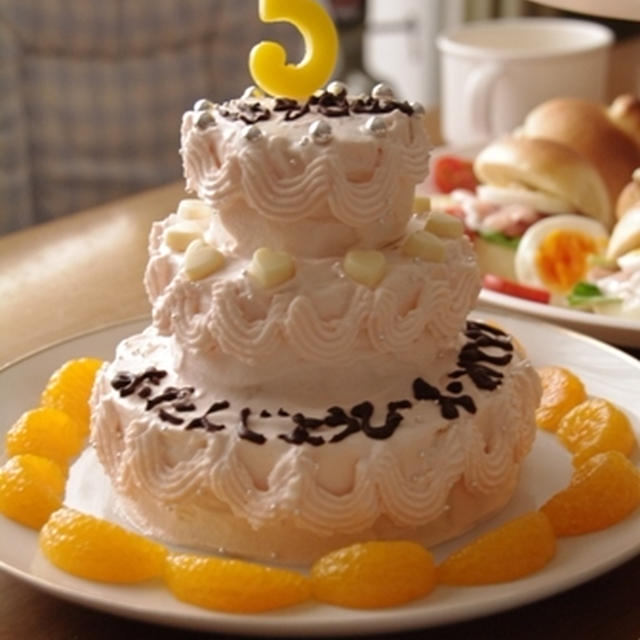バースデーケーキ☆３段ケーキ