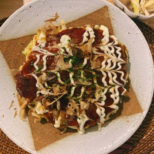 セロリと鶏のマスタードマリネ＆ふんわり生地の米粉のお好み焼きのレシピ