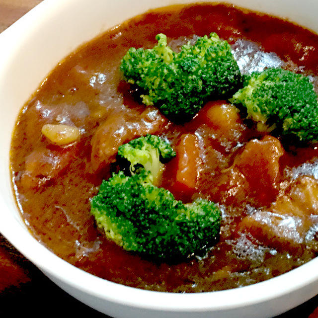 今夜こそ！とろとろお肉の本格シチュー定食