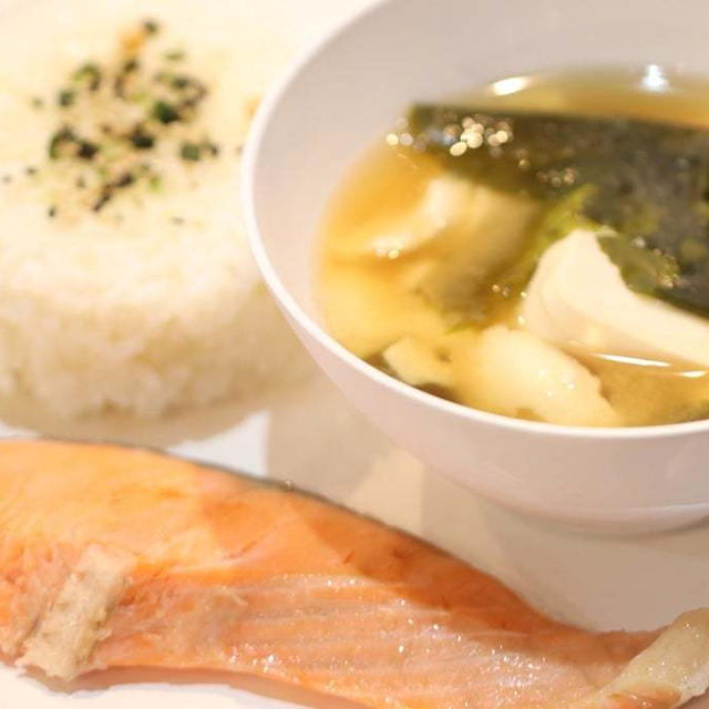 しょっぱい鮭が食べたい義父と甘塩が好きな子どもたちの戦い(笑)
