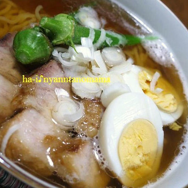 ＜葱油で煮込んだとろとろチャーシューのっけ喜多方ラーメン＞