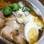 ＜葱油で煮込んだとろとろチャーシューのっけ喜多方ラーメン＞