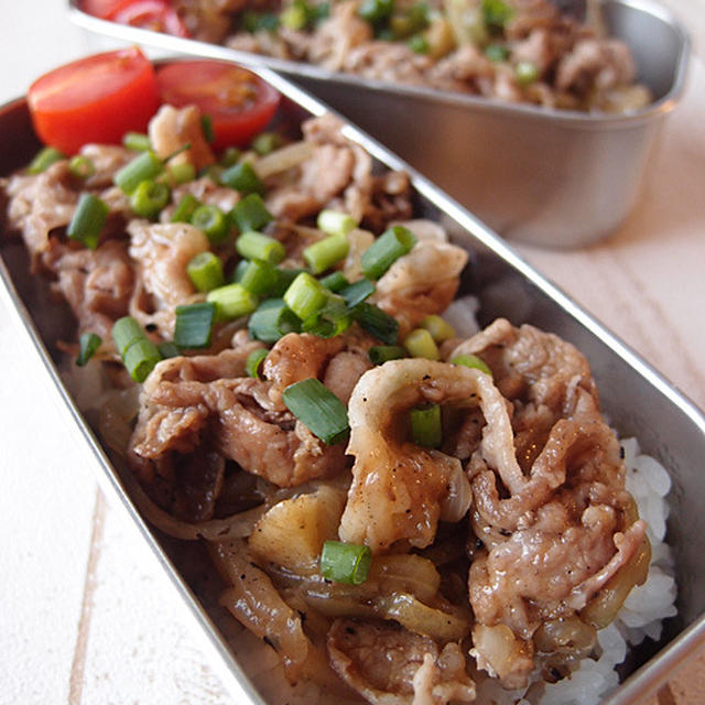 イノッチが完食した豚丼で男子学生弁当