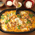 家族で囲む！「ホットプレート親子丼レシピ」保温モードで卵が最適のトロトロに！