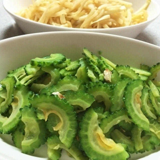 干したゴーヤ・大根を炒めて♪