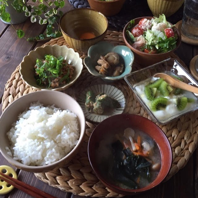 前日からのちょっとした準備で今朝は楽ちん朝ごはんとお弁当…笑った二人の会話。