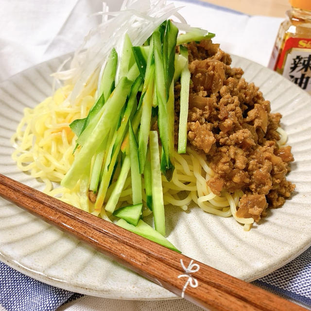 【レシピ】焼きそば麺で作る、絶品ピリ辛ジャージャー麺