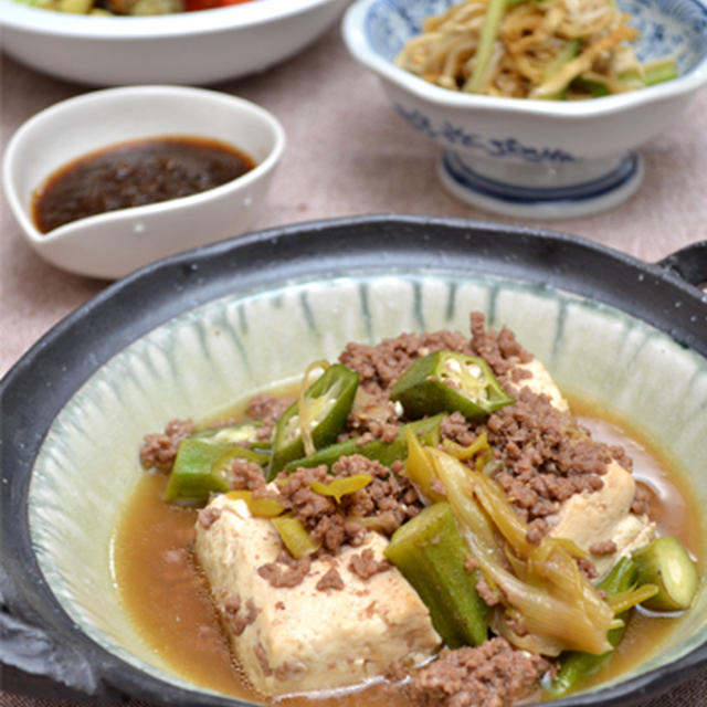 そぼろ肉豆腐。ノンオイル黒糖大葉ドレッシング。の晩ご飯。