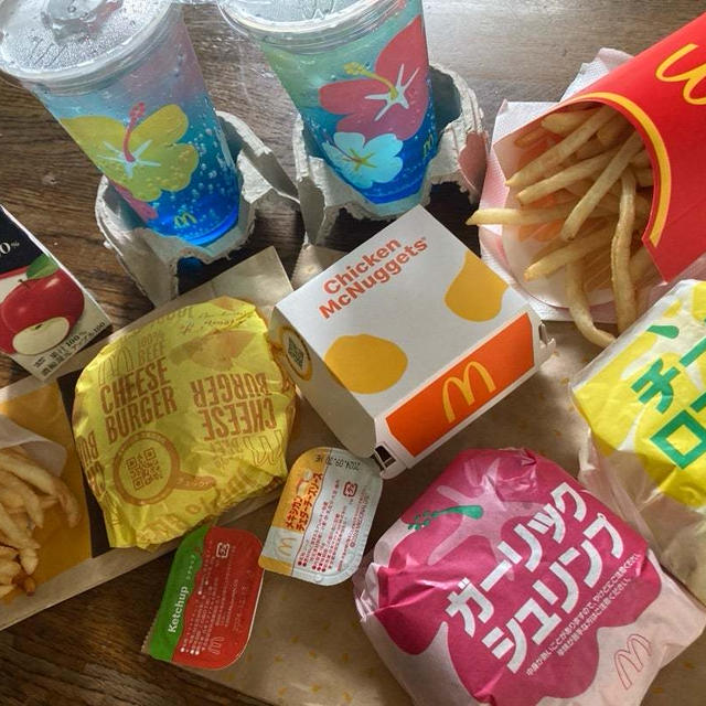 マックと実家ごはんとはま寿司♪