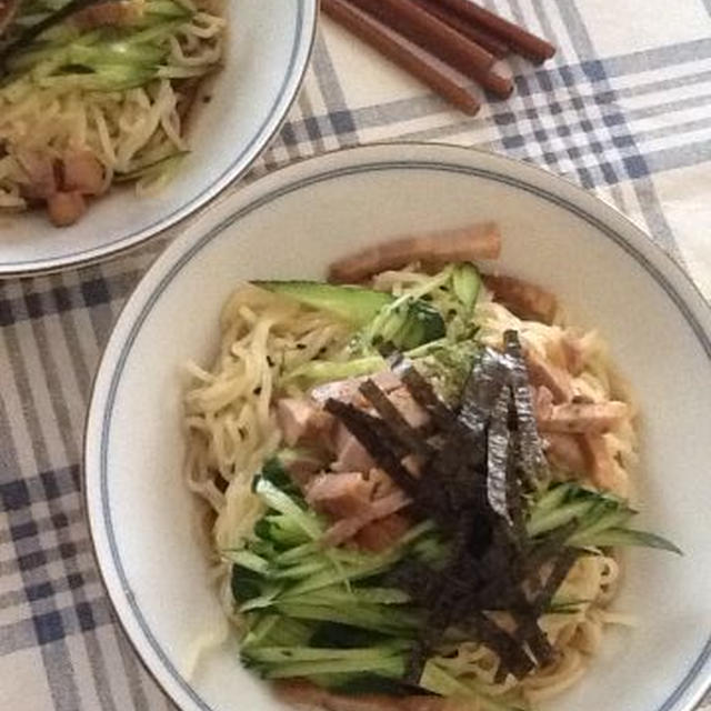 夏休みのひるごはん、ねぎ豚を使って、冷やし中華