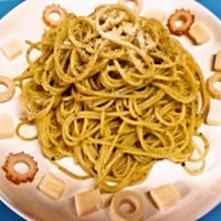 チーズたっぷりバジルソースの早ゆでパスタ