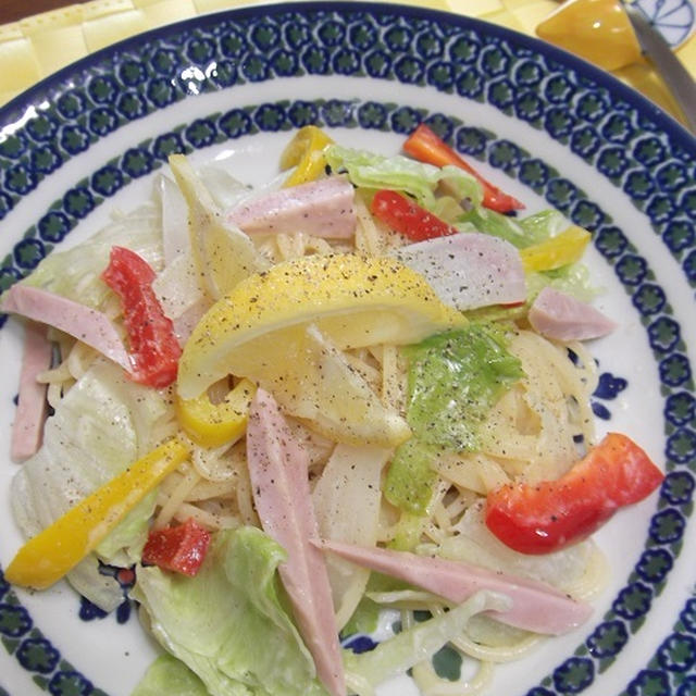 魚肉ソーセージ＆野菜のレモンクリームパスタ