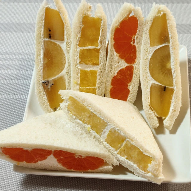 フルーツサンド