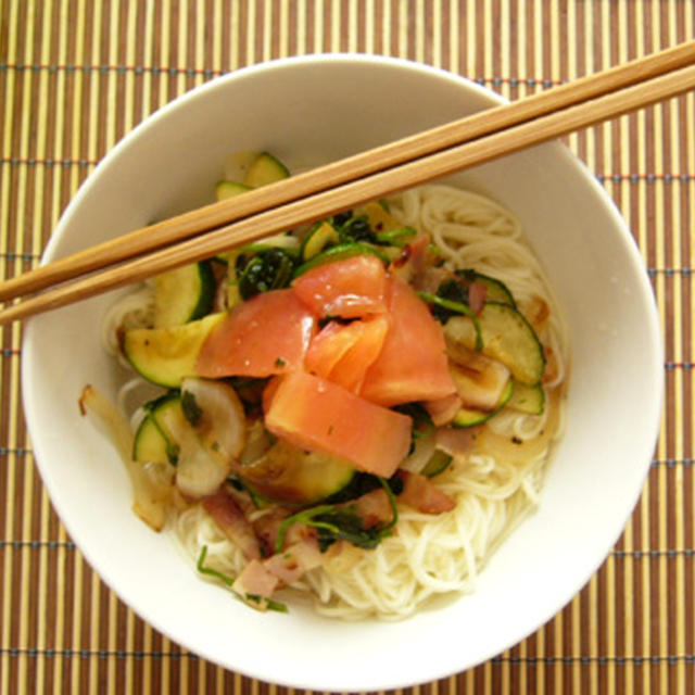 アジアン冷やし麺。