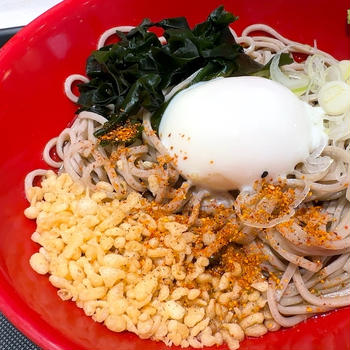 立ち蕎麦行脚「名代富士そば錦糸町店の朝たぬき・冷」