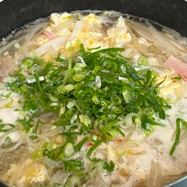 コンビニ食材で簡単♪たまごスープ【レシピ】