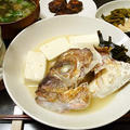 鯛の酒蒸しは日本酒に死ぬほど合うのである。