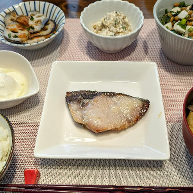 ぶりの塩麹焼きとれんこんの桜えびチーズ焼き
