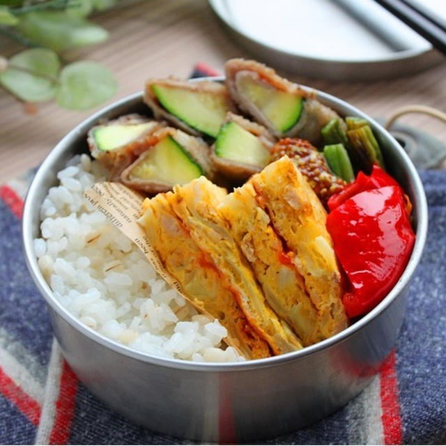 巻かないから卵焼きよりも楽！「ツナとキャベツのサンドオムレツ」のお弁当