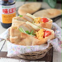 鶏チャの「親子ピタサンド♪」