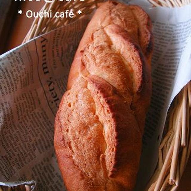 ささ身のクリーム煮とトマトアボカド豆腐のカプレーゼ風　de　パンランチ?♪