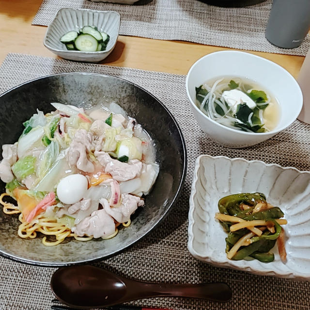 ”あんかけ焼きそば”と”青椒肉絲”の晩ごはん