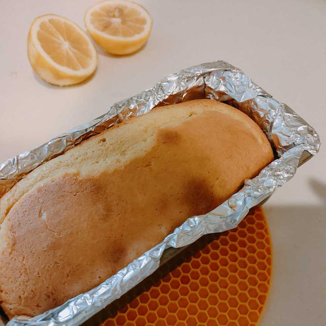 グルテンフリーなレモンケーキ